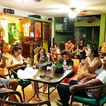 Los Mostros Hostel (Adults Only)