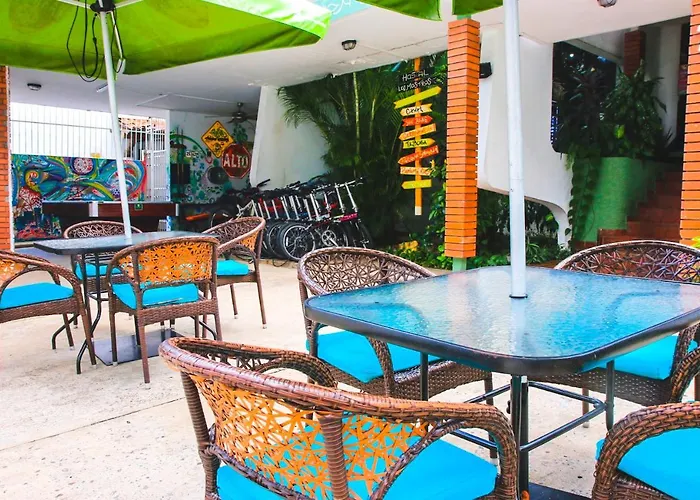 Los Mostros Hostel (Adults Only)