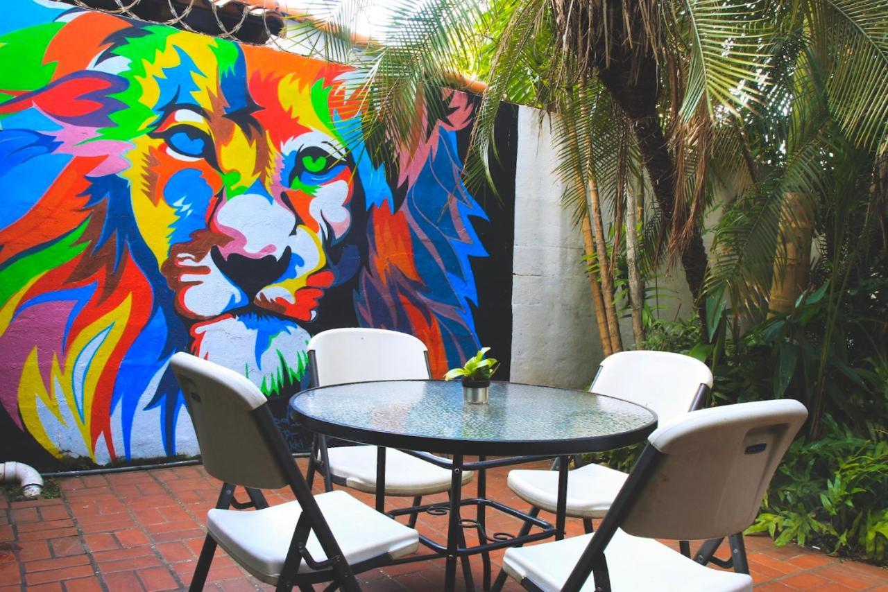 Los Mostros (adults Only) Hostel